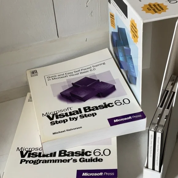 Microsoft Visual Basic 6.0 Deluxe Learning Edition - Picture 7 of 14